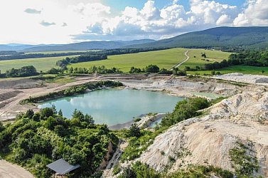 Vízbe fulladt egy 20 éves nő és egy tinédzser