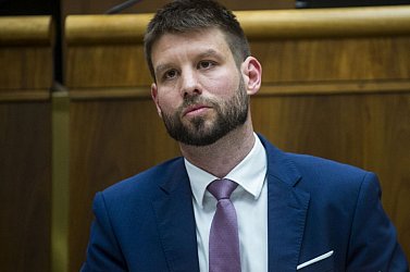 Šimečka szerint villákat építenek az uniós támogatásokból