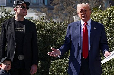 „Tesla-terroristák”, közeleg a vég! – Donald Trump összevonta a szemöldökét